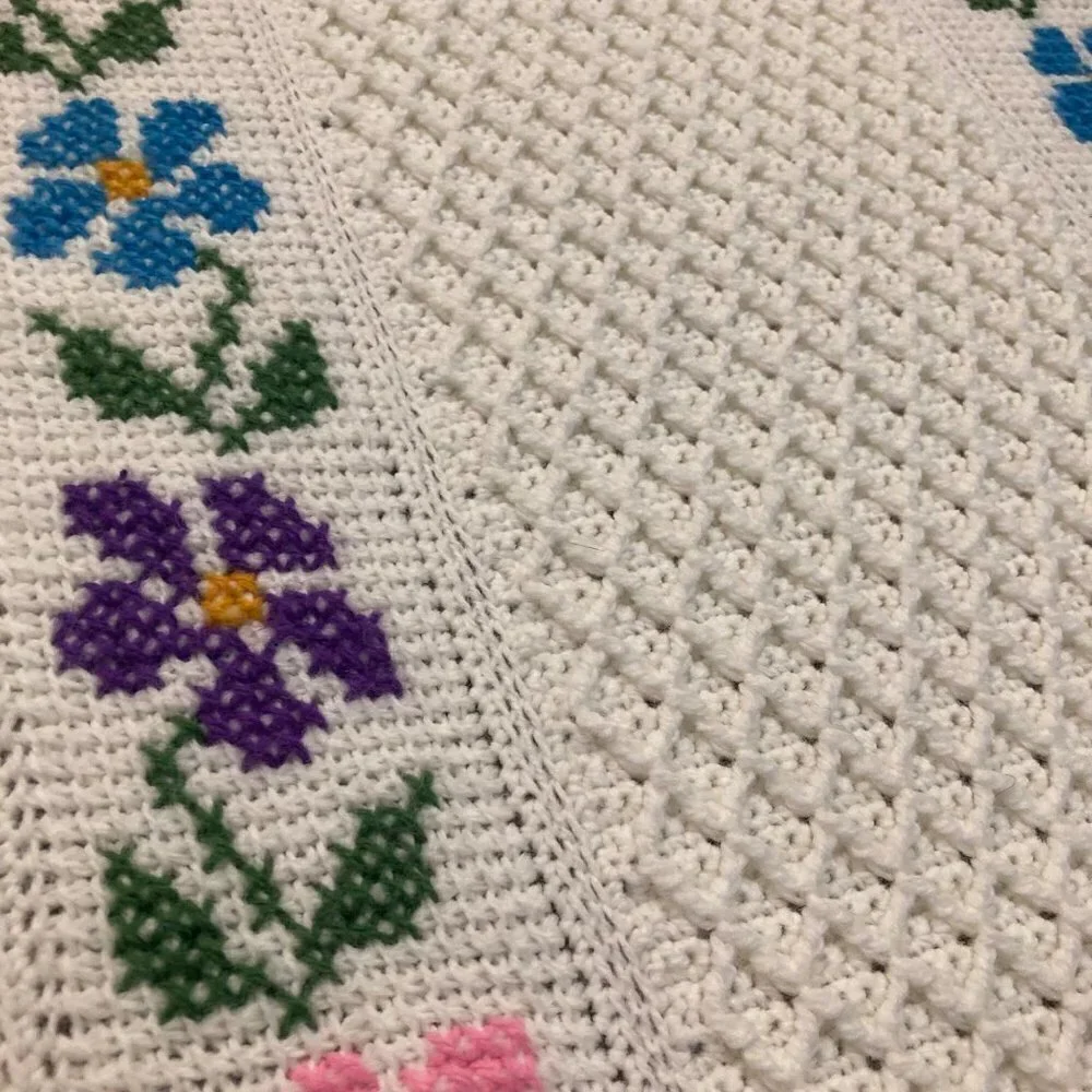 Handmade Crocheted Knit Embroidered Granny Throw Blanket White Floral Stripes 48